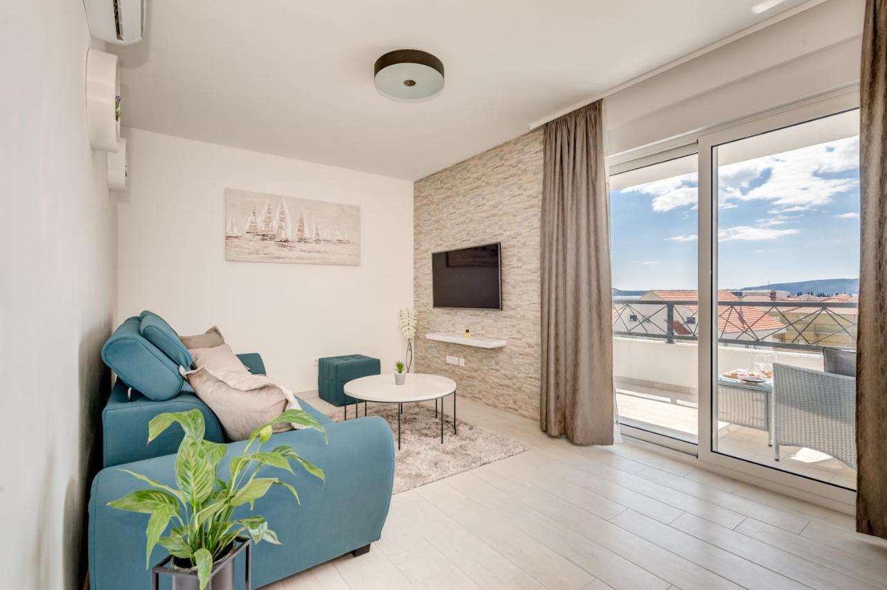 Modern 4* Luxury Apartment In Center Trogir Exterior photo